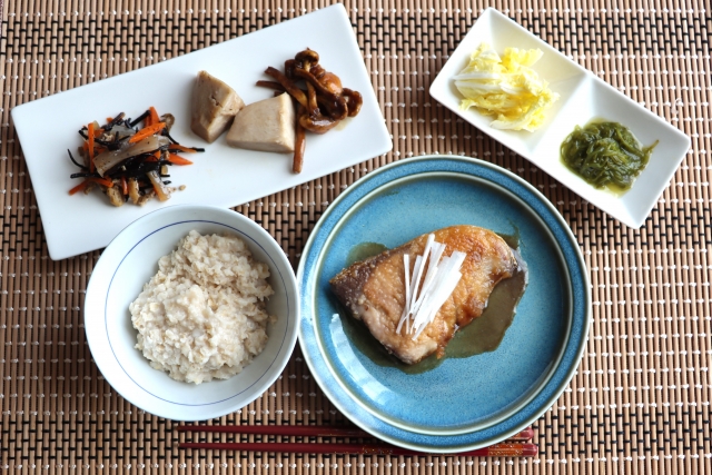 ぶりの照り焼き定食